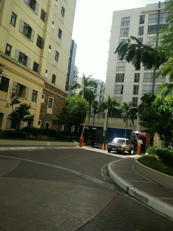 מנילה Palm Tree Genlex Condo מראה חיצוני תמונה