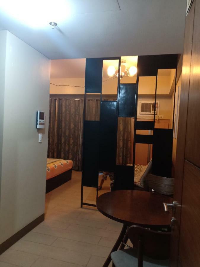 מנילה Palm Tree Genlex Condo מראה חיצוני תמונה