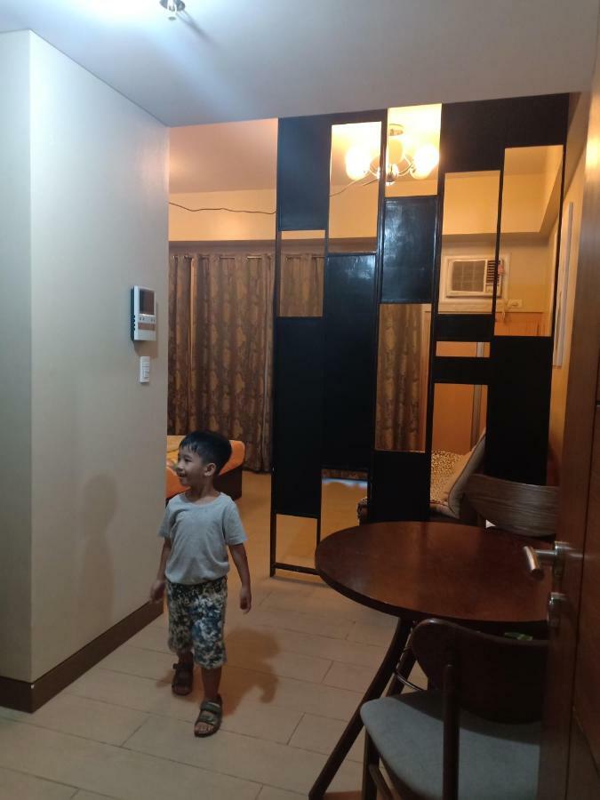 מנילה Palm Tree Genlex Condo מראה חיצוני תמונה
